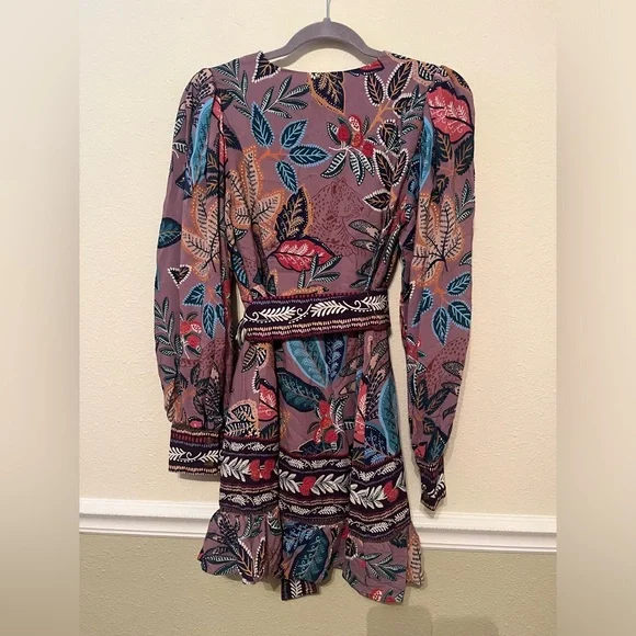 FARM Rio Multicolor Leaf Print Dress - Picture 6 of 10